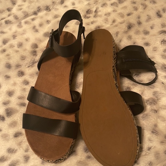 Cute ❤️ - Picture 3 of 3